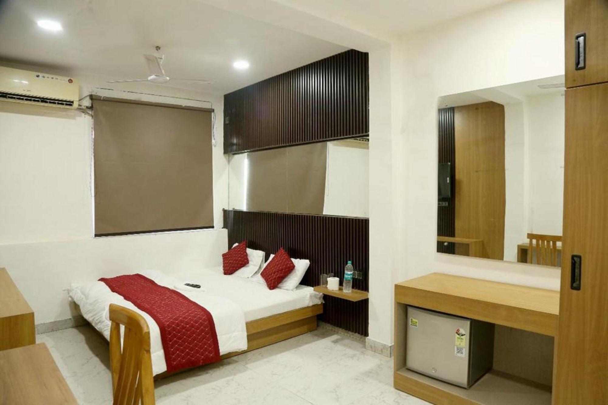 Bunk Hostel Delhi Best Backpacking Accommodation Új-Delhi Kültér fotó