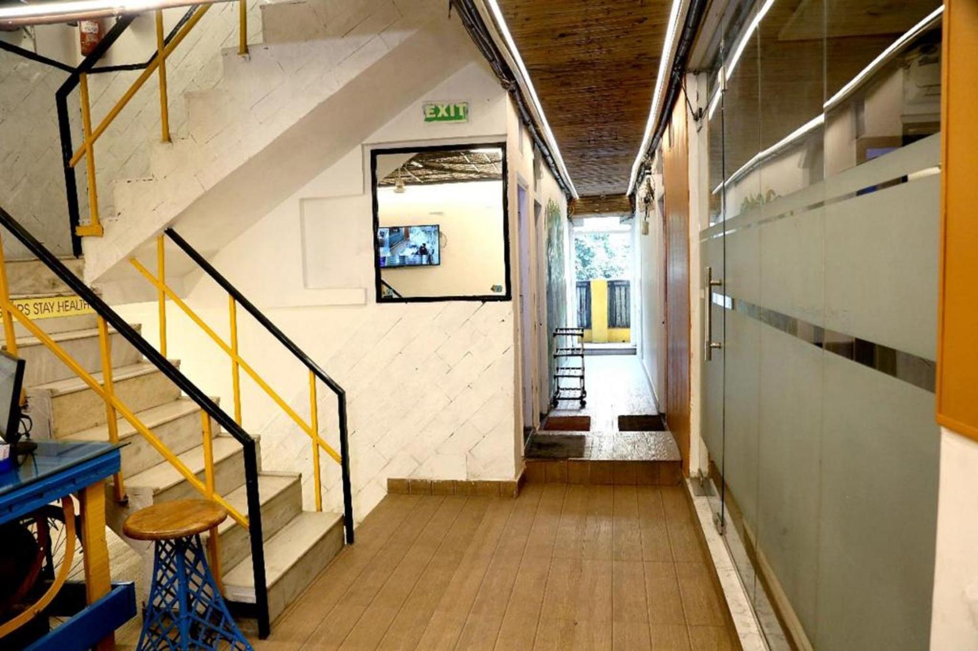 Bunk Hostel Delhi Best Backpacking Accommodation Új-Delhi Kültér fotó