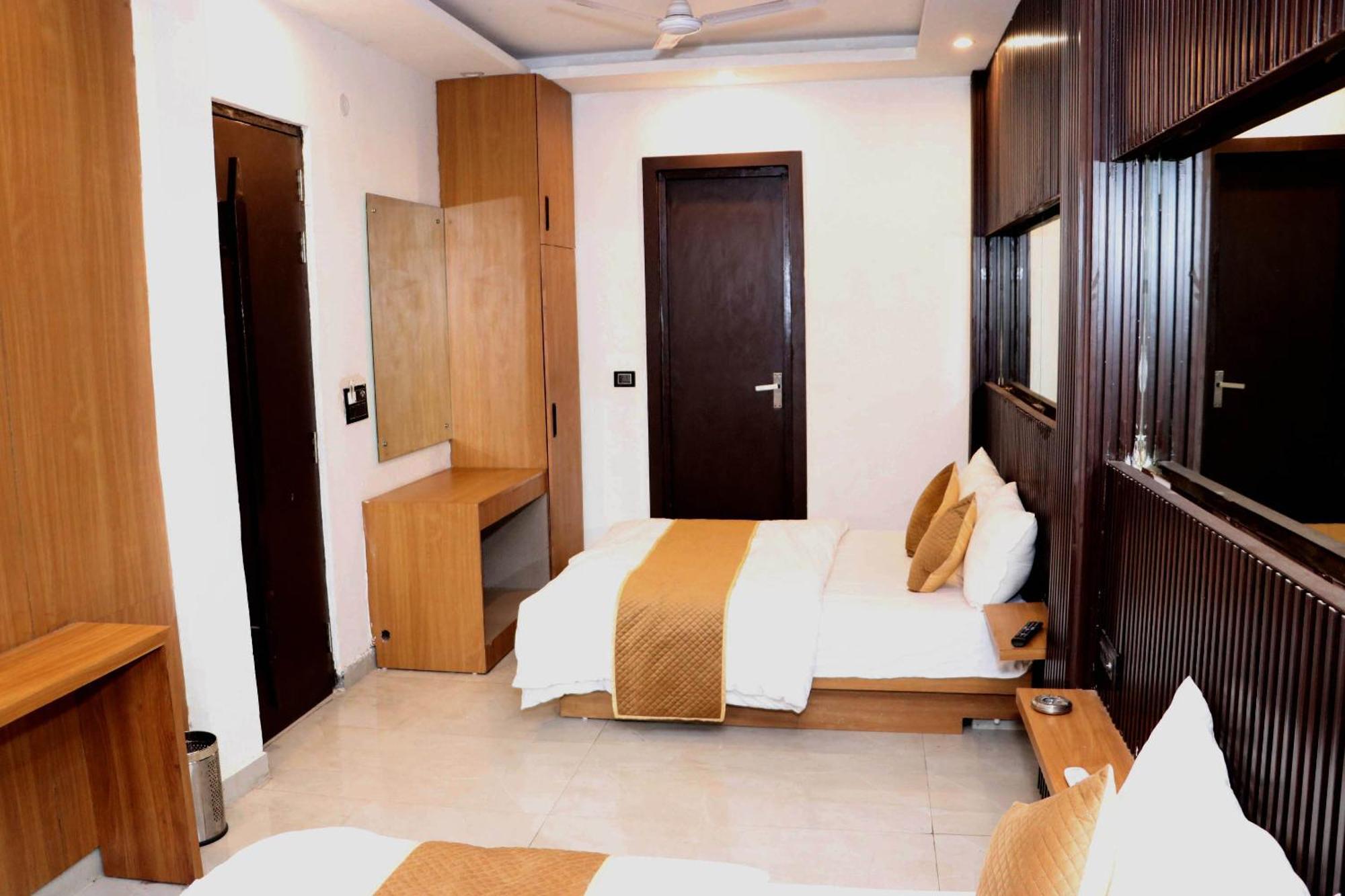 Bunk Hostel Delhi Best Backpacking Accommodation Új-Delhi Kültér fotó